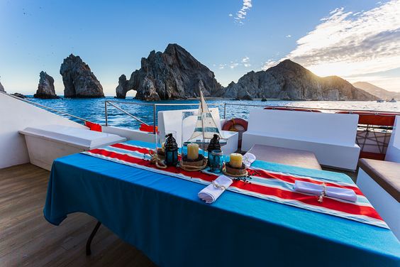 80' Luxury Catamaran